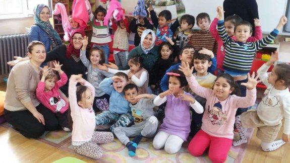 Şehit Serkan YILMAZ Anaokulu´nda "Çocuklar Üşümesin Bir İlmekte Senden Olsun Projesi